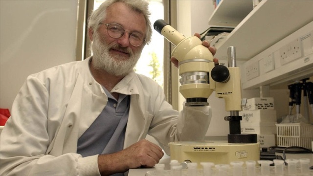 Πέθανε ο νομπελίστας Ιατρικής Βρετανός Τζον Σάλστον - Media