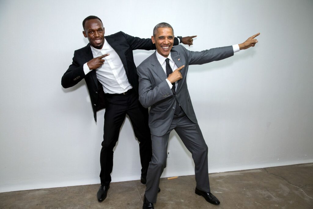 «O Ομπάμα δεν πήρε ποτέ τον εαυτό του πολύ σοβαρά», εξομολογείται ο φωτογράφος του πρώην προέδρου      - Media