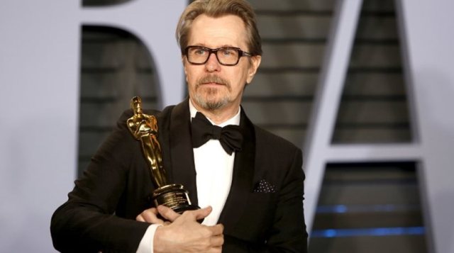 Δυσαρεστημένη η πρώην σύζυγος του Γκάρι Όλντμαν για τα βραβεία του: «Όσκαρ σε αυτόν;» - Media