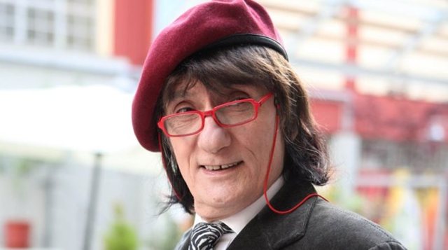 Σπάει τη σιωπή της η κόρη του Στάθη Ψάλτη: Τι λέει για τη διαθήκη και την χήρα του ηθοποιού - Media