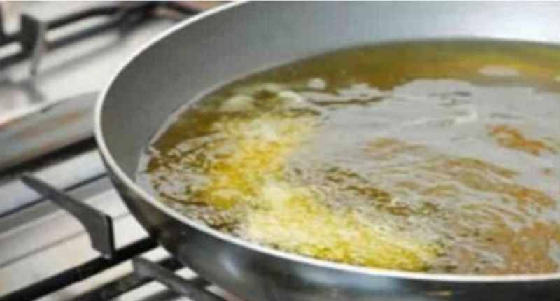 Περιέλουσαν με καυτό λάδι την κόρη τους γιατί αρνήθηκε να παντρευτεί τον γαμπρό που διάλεξαν (Photo) - Media