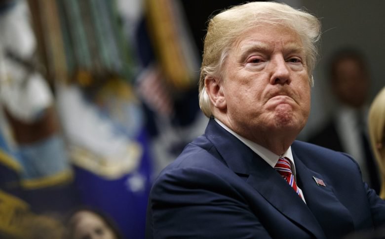 O Τραμπ προειδοποιεί το Ιράν - Media