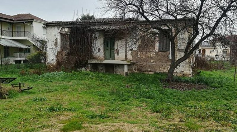 Τρίκαλα: Το σπίτι του βουλευτή έγινε δωρεά αλλά… καταρρέει (Photos) - Media