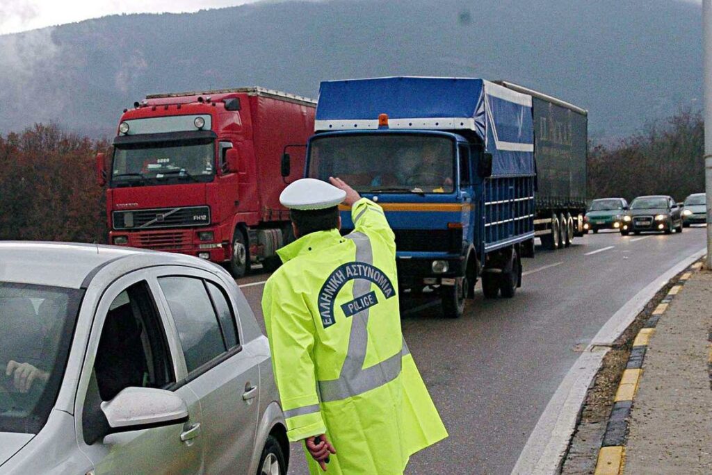 Απαγόρευση κυκλοφορίας των φορτηγών για την 25η Μαρτίου – Όλοι οι δρόμοι που ισχύουν τα μέτρα - Media