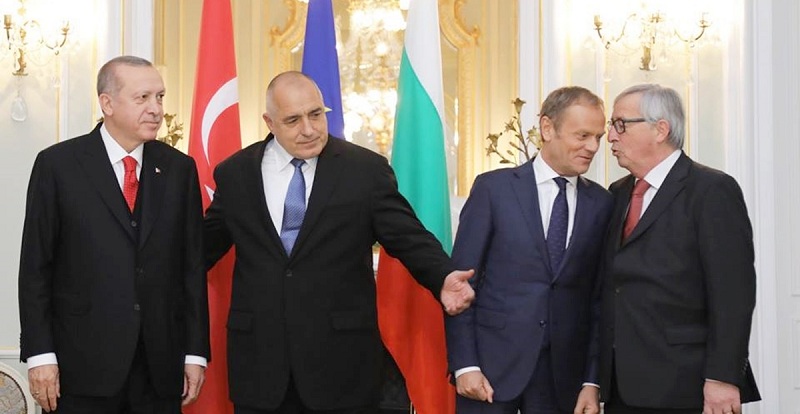 Politico: Μύγα στη σούπα των ηγετών της Ε.Ε. ο Ερντογάν - Media