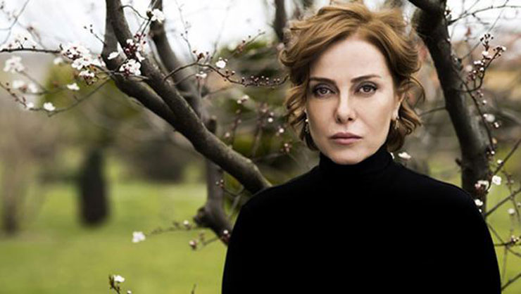 Φυλάκιση 10 μηνών σε τραγουδίστρια για εξύβριση του Ερντογάν - Media