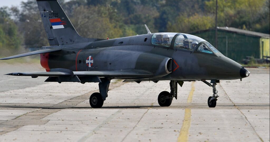 Συνετρίβη στρατιωτικό αεροπλάνο στη Σερβία - Media