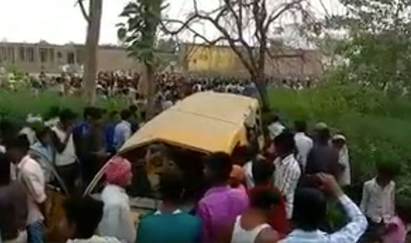 Νεκρά 13 παιδιά και άλλα 8 τραυματισμένα από σύγκρουση σχολικού με τραίνο (Video) - Media