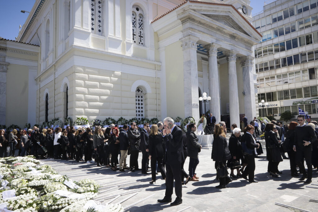 To τελευταίο αντίο στον Στέλιο Σκλαβενίτη (Photos) - Media Gallery 2