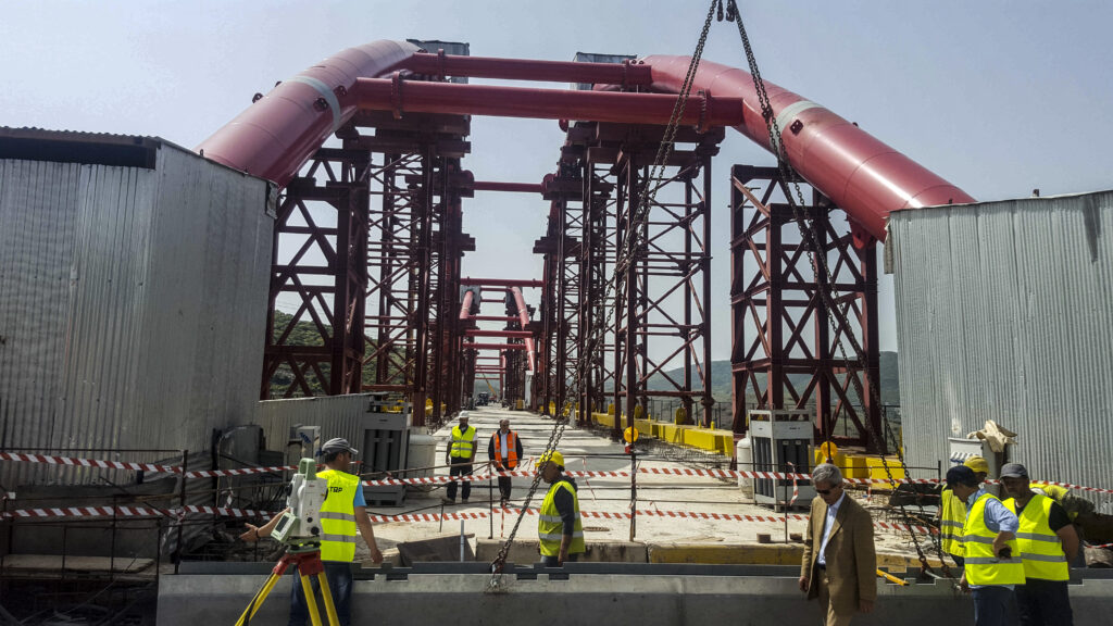 Επιθεώρηση Σπίρτζη στην εντυπωσιακή «ΣΓ 26» - Τον Σεπτέμβριο έτοιμος ο άξονας Αθήνα-Θεσσαλονίκη - Media