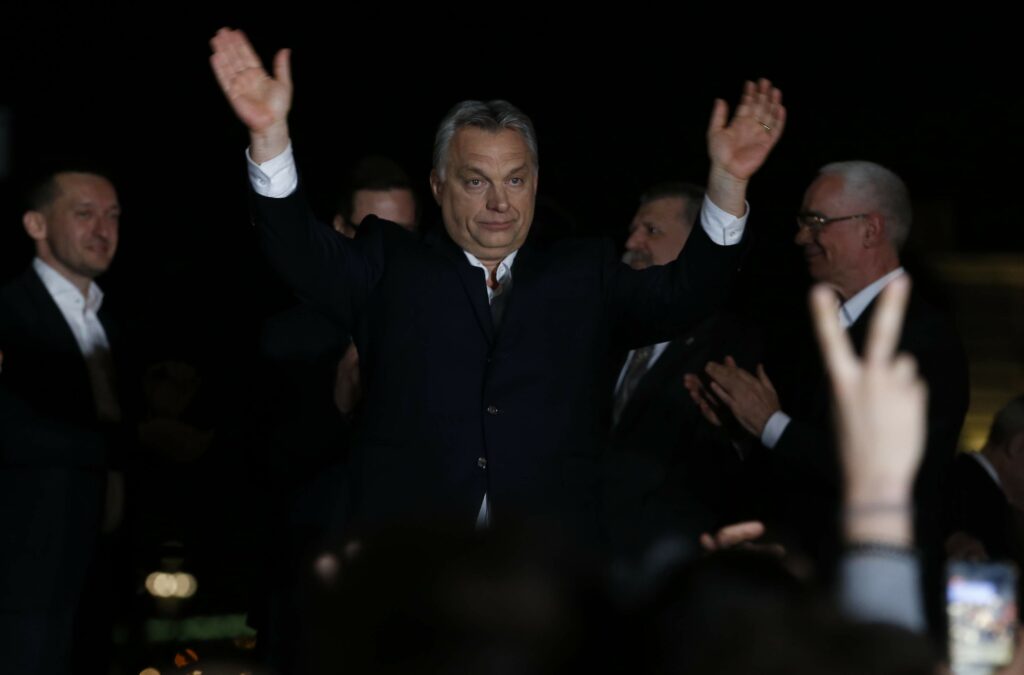 Κυρίαρχος στην Ουγγαρία ο μισαλλόδοξος Βίκτορ Ορμπάν – Πανηγυρίζουν οι ευρωλαϊκιστές   - Media