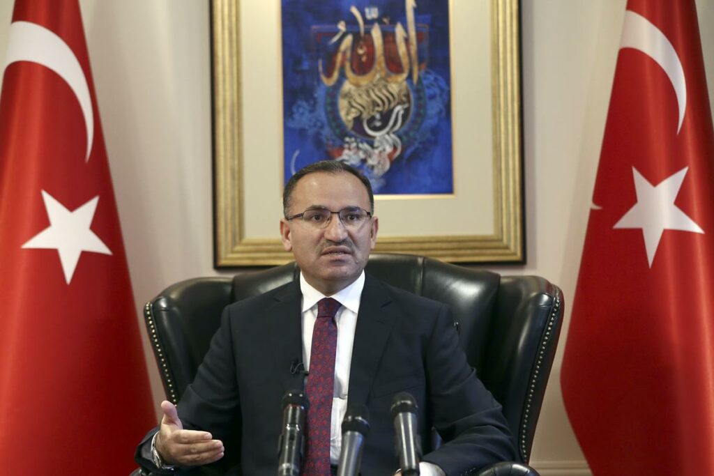 Κυνική ομολογία: Η ΜΙΤ απήγαγε 80 άτομα από 18 χώρες - Media