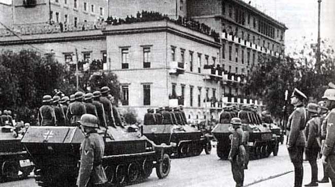 H παράδοση των Αθηνών στους Γερμανούς- Μαρτυρίες από τους επιζώντες της αποφράδας μέρας (Video) - Media