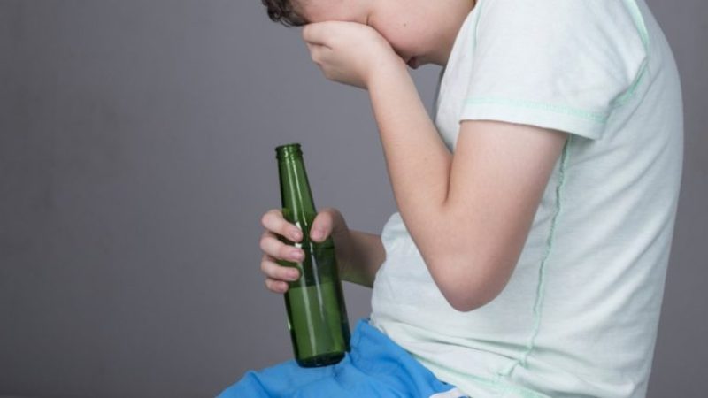 Αγωνία για τον 6χρονο που ήπιε κρασί: «Ήταν κακή στιγμή» λένε οι γονείς του - Media