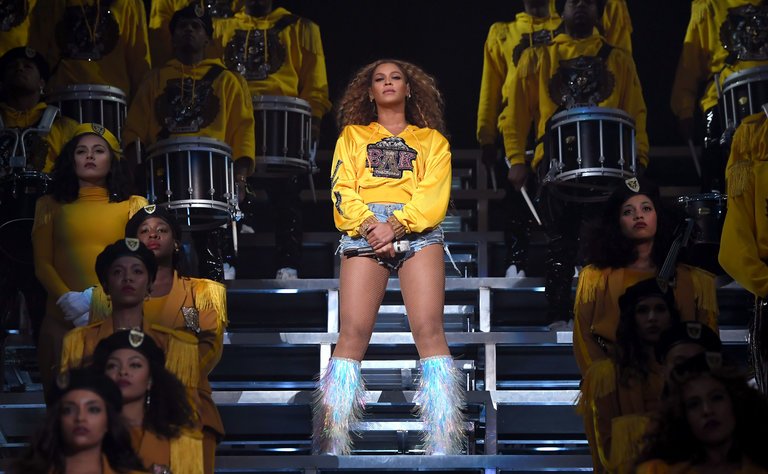 Beyonce: Η πρώτη μαύρη καλλιτέχνης που ανέβηκε στη σκηνή του Coachella ως κεντρικό όνομα - Media