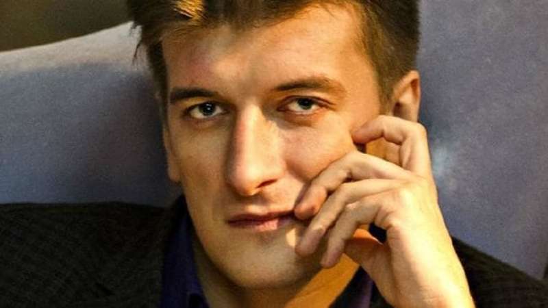 Ρωσία: Μυστηριώδης «πτώση» δημοσιογράφου από παράθυρο - Τι ανακοίνωσαν οι αρχές - Media