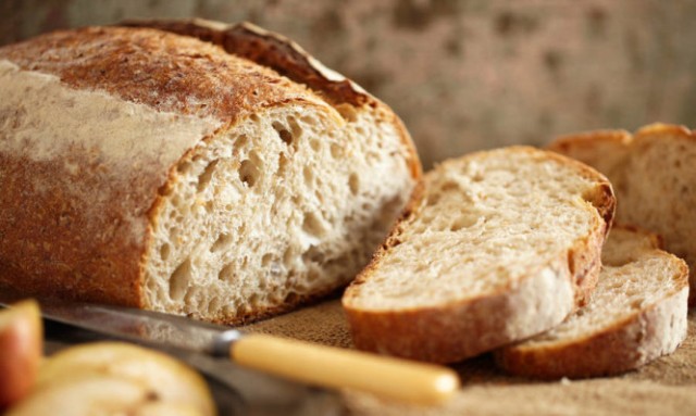 Να γιατί δεν πρέπει να τρώτε το κλασικό, άσπρο ψωμί! - Media
