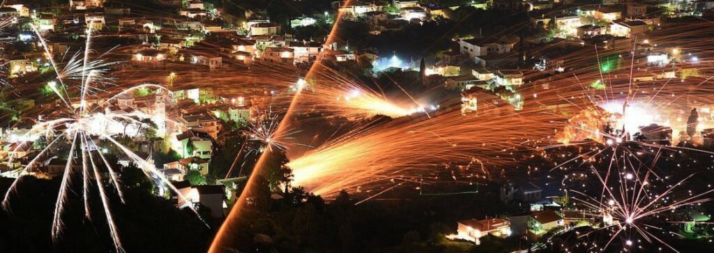 Εντυπωσιακός ο φετινός ρουκετοπόλεμος στη Χίο (Video  / Photos) - Media