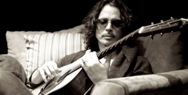 Η χήρα του Κορνέλ στη μάχη κατά των εξαρτήσεων - Media