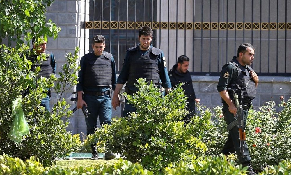 Ιράν: Ξεκίνησε η δίκη των υπόπτων για τις επιθέσεις του Ισλαμικού Κράτους στην Τεχεράνη  - Media