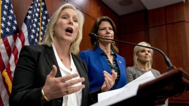 Οι γυναίκες της Αμερικανικής Γερουσίας ζητούν να αντιμετωπιστεί το θέμα της σεξουαλικής παρενόχλησης στο Κογκρέσο  - Media