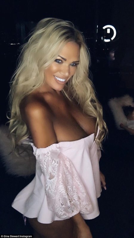 Και όμως αυτή η γυναίκα είναι… γιαγιά – Ζηλεύουν οι 18αρες και …στραβολαιμιάζουν οι άνδρες  (Video/Photos) - Media