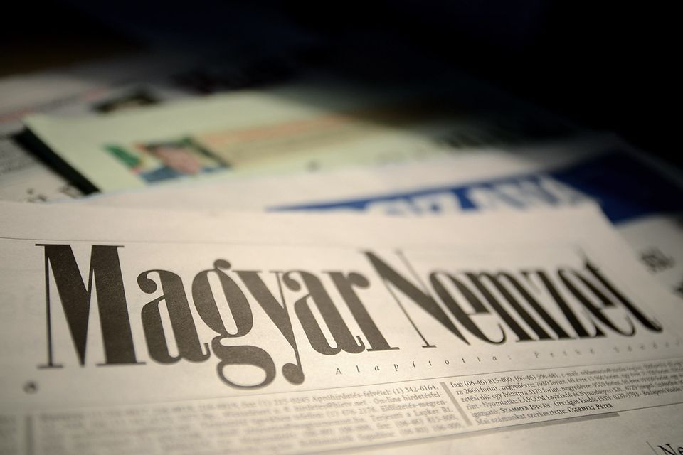Ουγγαρία: Μία μέρα μετά την επανεκλογή Όρμπαν κλείνει μεγάλη αντιπολιτευόμενη εφημερίδα - Media