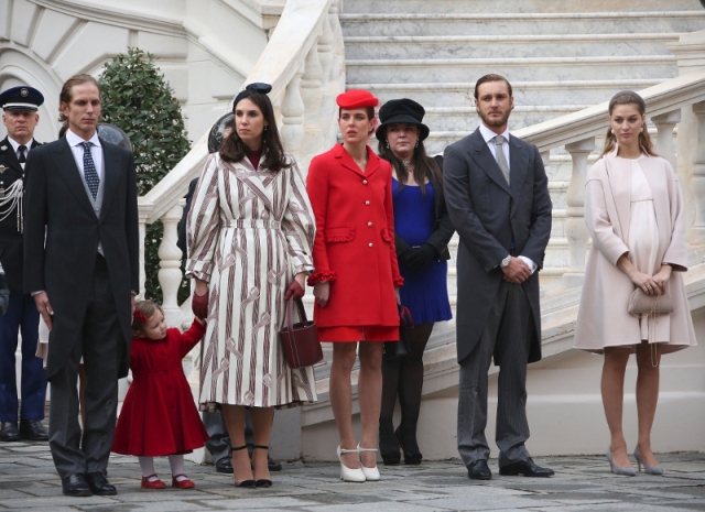 Γεννητούρια και στο Παλάτι του Μονακό: Για πέμπτη φορά γιαγιά η πριγκίπισσα Καρολίνα! (Photos) - Media