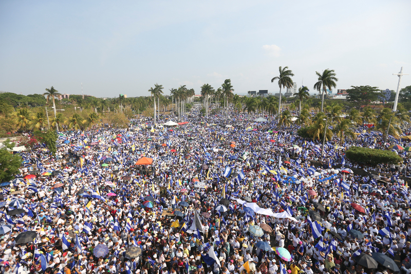 Νικαράγουα: Χιλιάδες πολίτες στον δρόμο μετά τον χαμό 43 ανθρώπων σε διαδηλώσεις - Media
