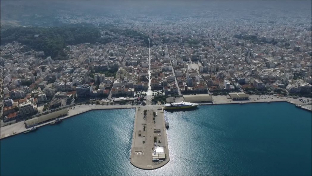 Ο Πελετίδης «μεταμορφώνει» το παραλιακό μέτωπο της Πάτρας - Αρχιτεκτονικός σχεδιασμός για να «ανασάνει» η πόλη - Media