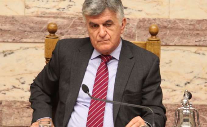 Τη Δευτέρα η πολιτική κηδεία του Φίλιππου Πετσάλνικου - Η έκκληση της οικογένειάς του για τον κορονοϊό - Media