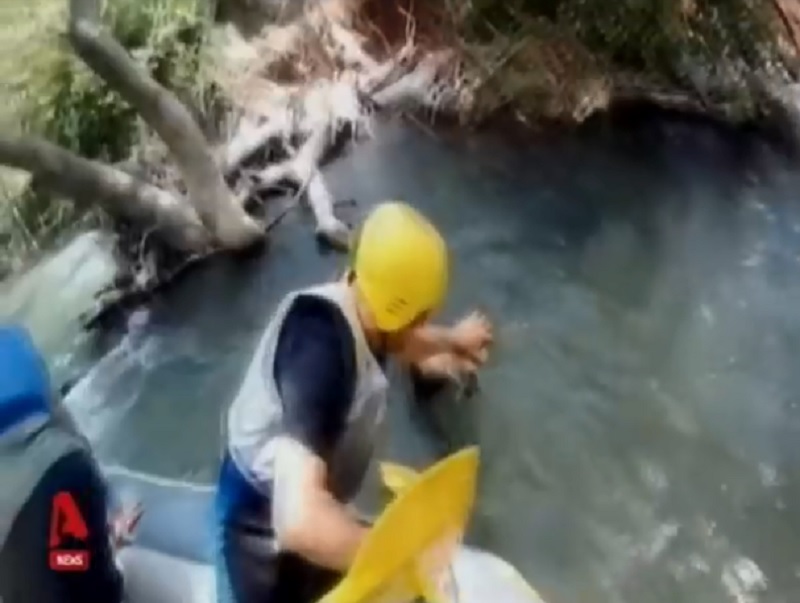 Ξέσπασε ο πατέρας της 40χρονης που πέθανε ενώ έκανε ράφτινγκ στο Λάδωνα: «Είναι δυνατόν να φύγουν;» (Video) - Media