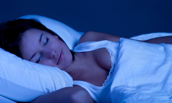 Τι να αποφεύγετε πάση θυσία λίγο πριν πέσετε στο κρεβάτι - Για να έχετε καλύτερο ύπνο - Media