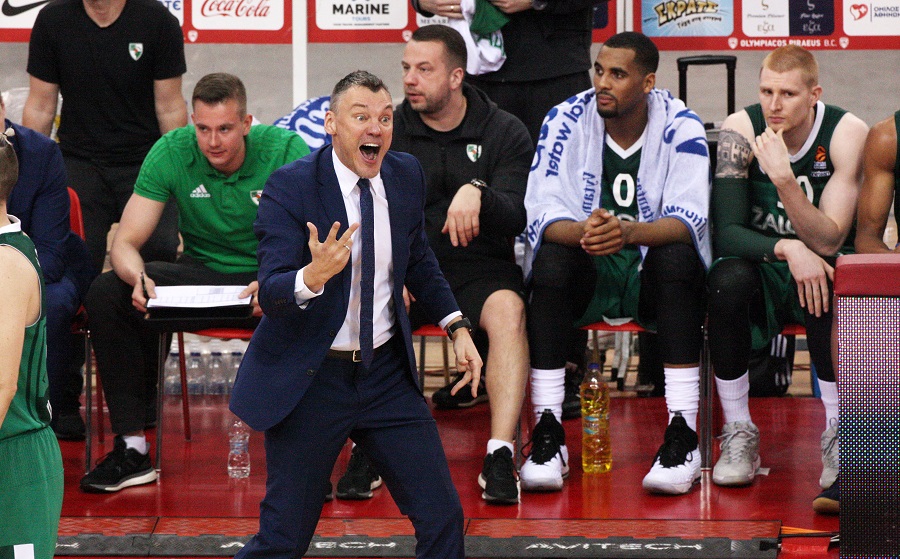 Ανάρτηση κατά της διαιτησίας από Ζαλγκίρις στη διάρκεια του αγώνα! - «11 βολές o Ολυμπιακός, καμία εμείς!» - Media