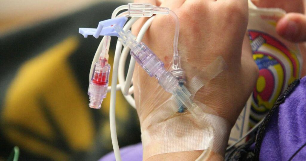 Οργή καρκινοπαθών για το κύκλωμα φαρμάκων: Δίνουμε μάχη για τη ζωή μας - Media