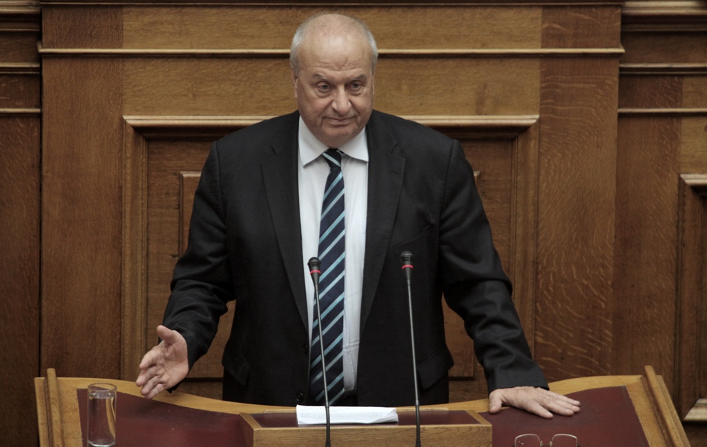 Γρηγοράκος: Μήπως ο Τσίπρας φοβάται τις αντιδράσεις Καμμένου και τα κάνει όλα «γαργάρα»; - Media