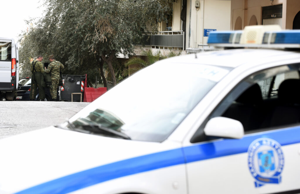 Αυτοκτόνησε με όπλο γνωστός επιχειρηματίας στην Εκάλη - Media