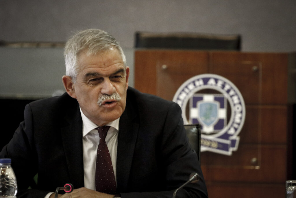 Τόσκας: Η οδηγία «κάντε ότι κοιμόσαστε» σε περίπτωση ληστείας είναι από την εποχή Δένδια - Media