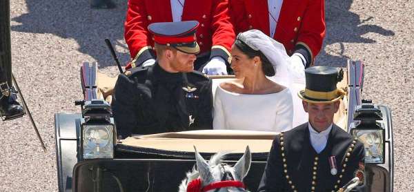 Τα γαλλικά της Μέγκαν Μαρκλ στον γάμο και η ατάκα για το ...στενό παντελόνι του Χάρι (Video) - Media