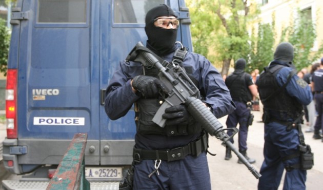 Μεγάλη επιχείρηση της αντιτρομοκρατικής - 14 συλλήψεις ατόμων που «χρηματοδοτούσαν οργανώσεις» - Media