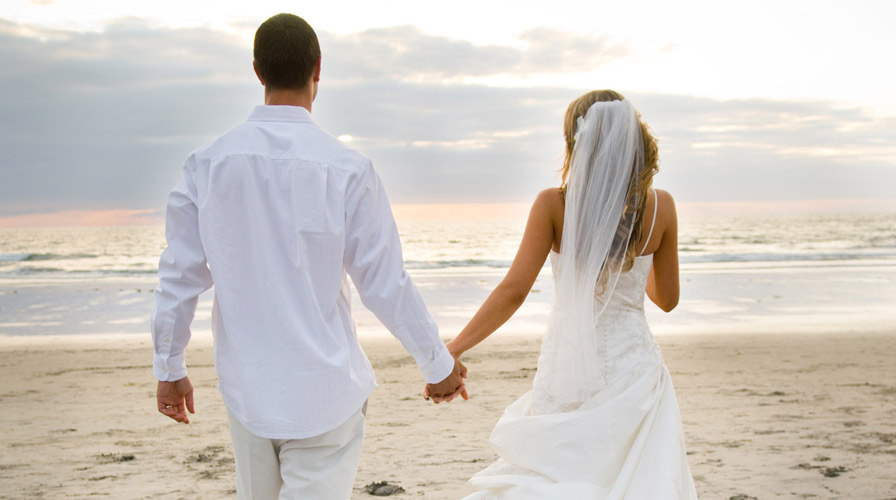 Πώς ο «κανόνας του 37%» ορίζει την ιδανική ηλικία γάμου; - Media