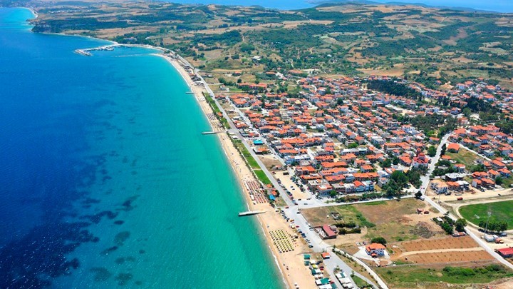 Αυθαίρετα πάνω στη θάλασσα και με τον... νόμο; - Media