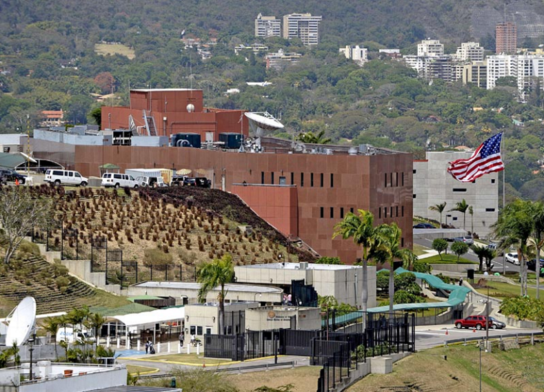 Persona non grata ο Αμερικανός επιτετραμμένος στο Καράκας - Τελεσίγραφο Μαδούρο για την αποχώρησή του - Media