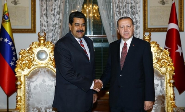 Ο Ερντογάν συγχαίρει τον Μαδούρο για την επανεκλογή του στην προεδρία της Βενεζουέλας - Media