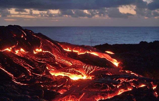 Ξύπνησε το ηφαίστειο Κιλαουέα στη Χαβάη -  Απομακρύνονται  10 χιλ. κάτοικοι (Video) - Media