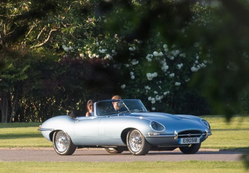 Η «καταραμένη» Jaguar - Η σκοτεινή ιστορία του αυτοκινήτου του Χάρι και της Μέγκαν (Photos) - Media