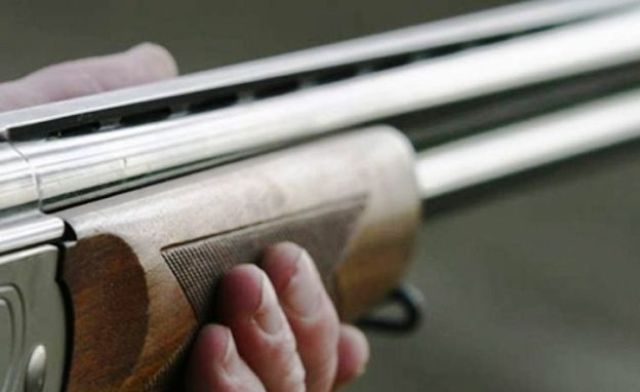 Άγριο έγκλημα στη Ζάκυνθο: Νεκρός 70χρονος - Τον πυροβόλησαν με καραμπίνα μέσα στο αυτοκίνητό του - Media