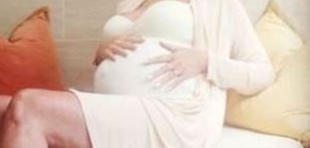 Έγκυος στα 54 της χρόνια γνωστή ηθοποιός! (Photos) - Media