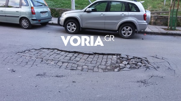 H νεροποντή της Θεσσαλονίκης αποκάλυψε λιθόστρωτα της παλιάς πόλης - Media