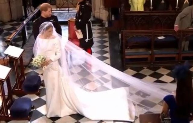 Σάλος στο Παλάτι: «Κλεμμένο» το νυφικό της Μέγκαν Μαρκλ! - Media